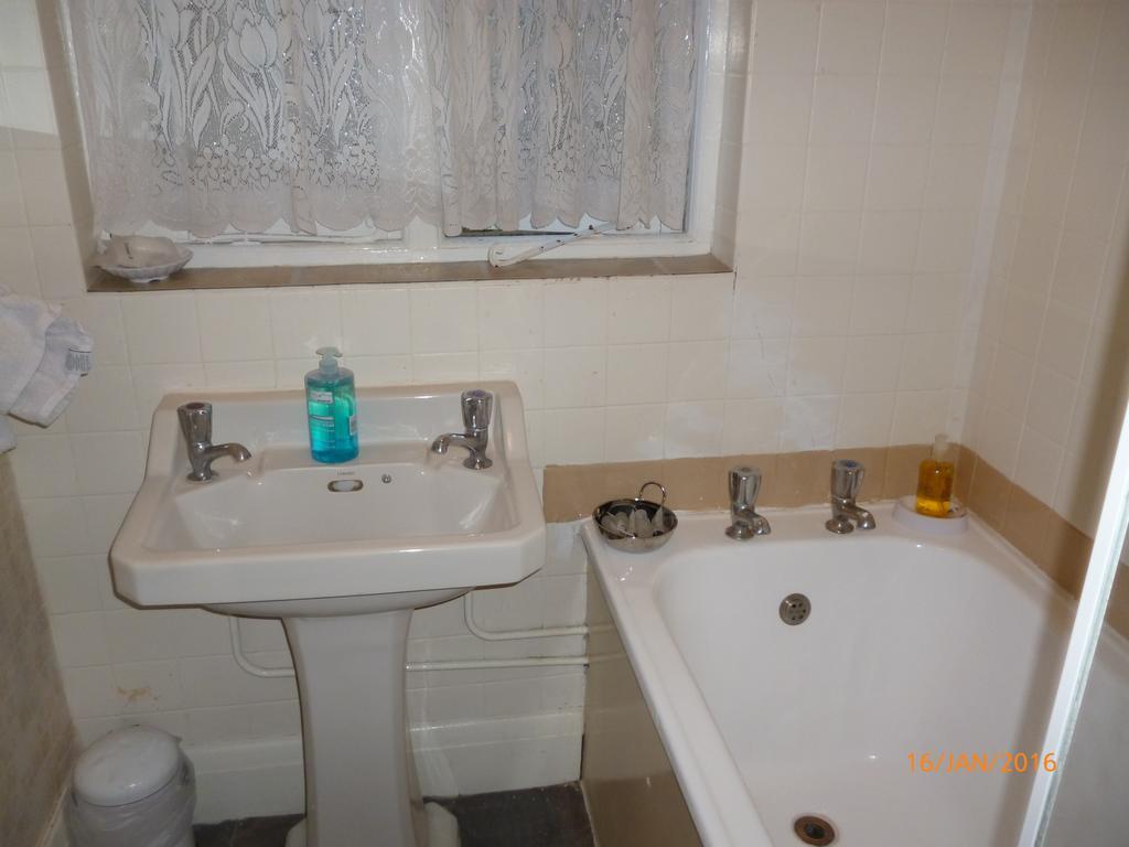 Grange Lodge Hotel - B&B 런던 객실 사진