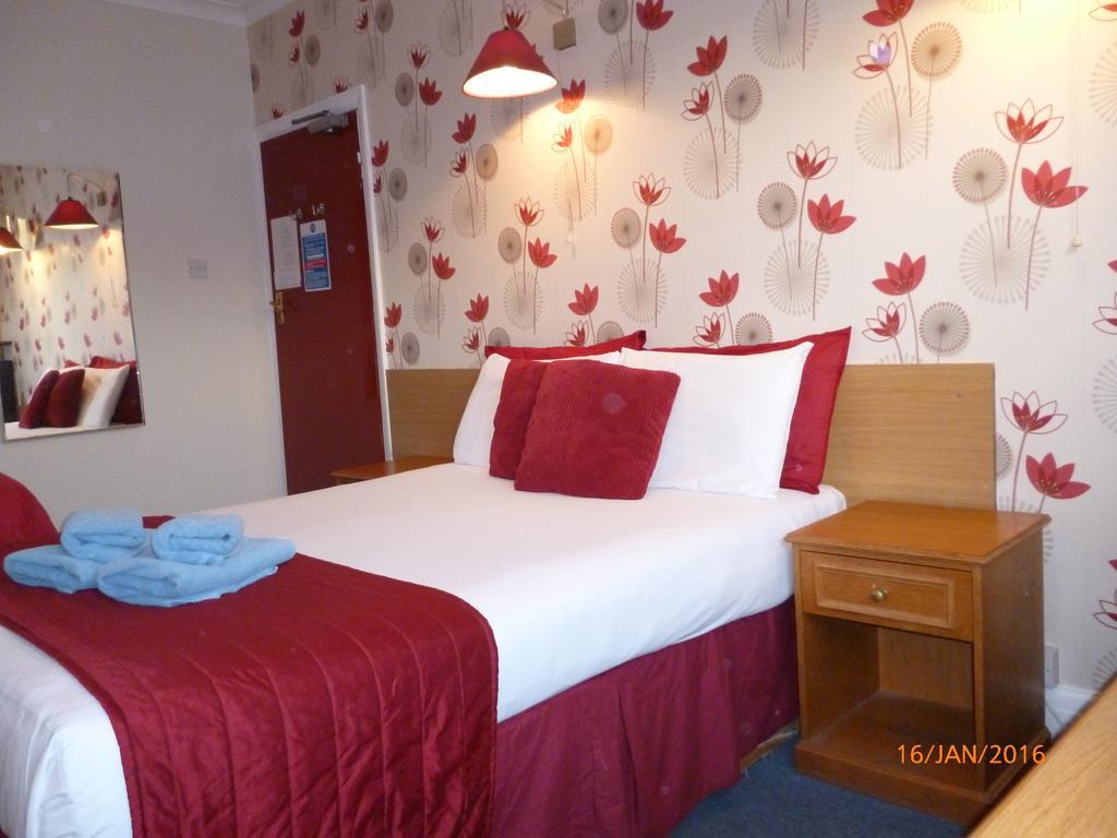 Grange Lodge Hotel - B&B 런던 객실 사진