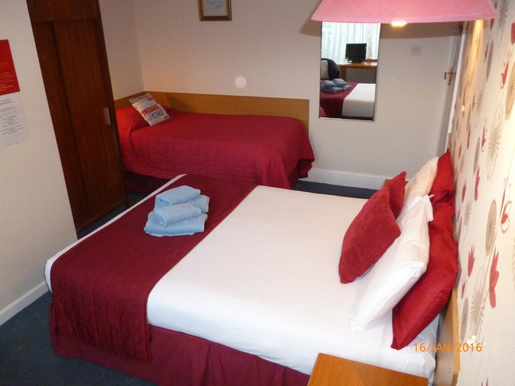 Grange Lodge Hotel - B&B 런던 객실 사진