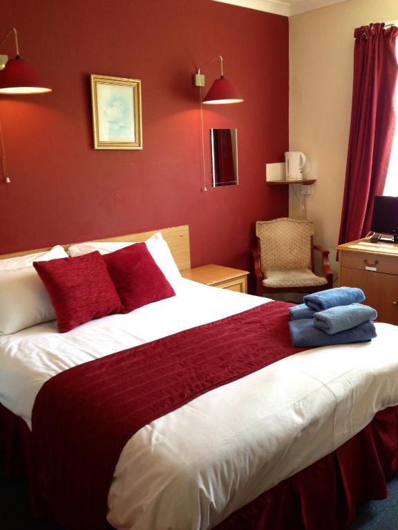 Grange Lodge Hotel - B&B 런던 객실 사진