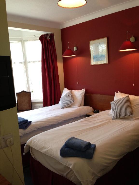 Grange Lodge Hotel - B&B 런던 객실 사진